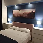 Katana Apartman *