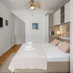 Apartman Katana *