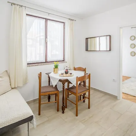 Apartment Katana